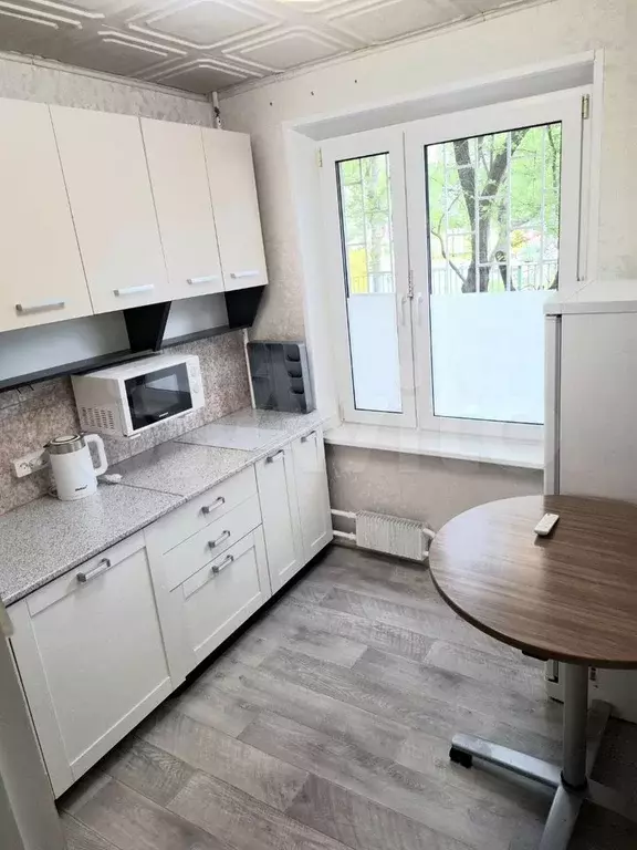 2-к. квартира, 441 м, 1/9 эт. - Фото 0