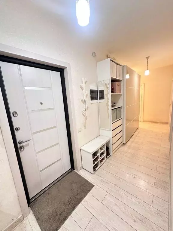 Квартира, 3 комнаты, 77 м - Фото 1