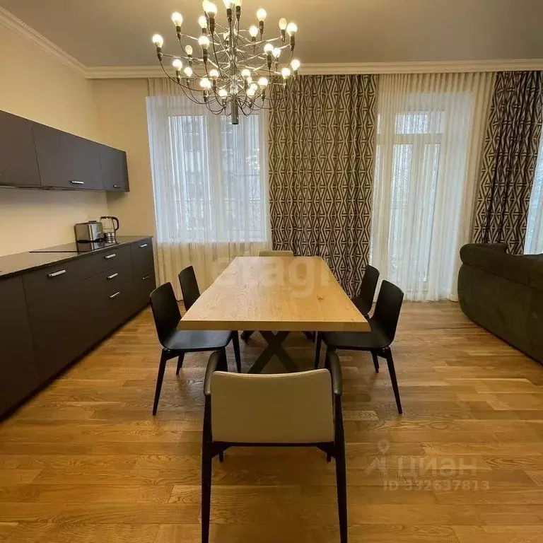 3-к кв. Иркутская область, Иркутск ул. Карла Маркса, 1А (82.0 м) - Фото 1
