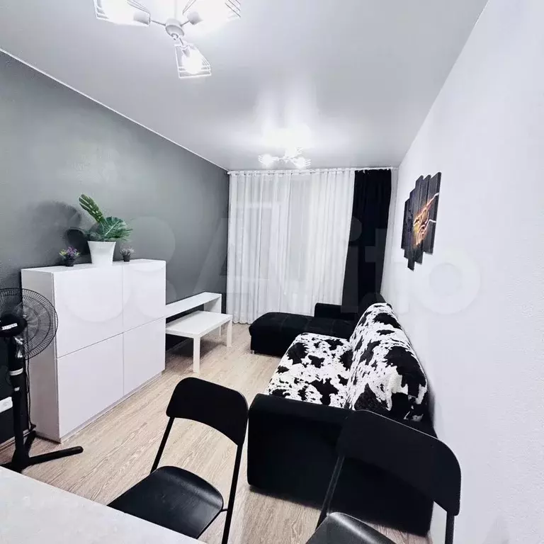 1-к. квартира, 40,6 м, 8/17 эт. - Фото 1