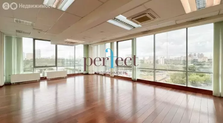 Помещение свободного назначения (558.7 м) - Фото 2