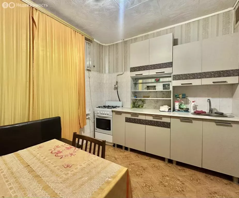 3-комнатная квартира: Нижний Новгород, улица Переходникова, 3А (66.6 ... - Фото 1