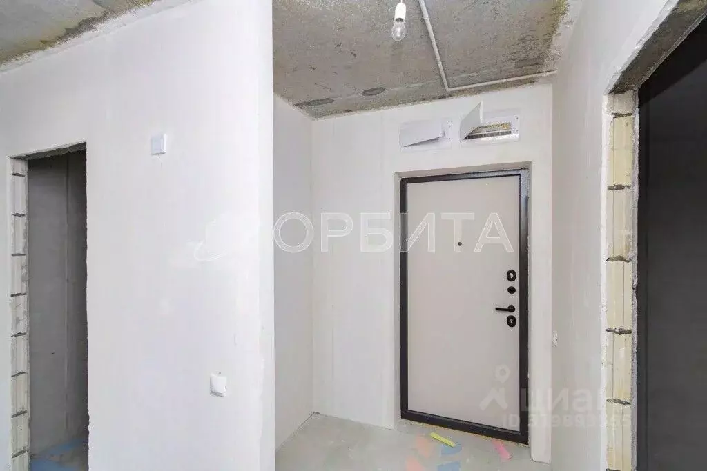 2-к кв. Тюменская область, Тюмень Харьковская ул., 72Б (64.9 м) - Фото 1