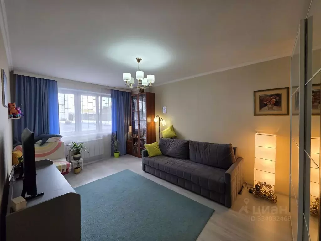 2-к кв. Москва ул. Адмирала Лазарева, 62 (50.2 м) - Фото 1