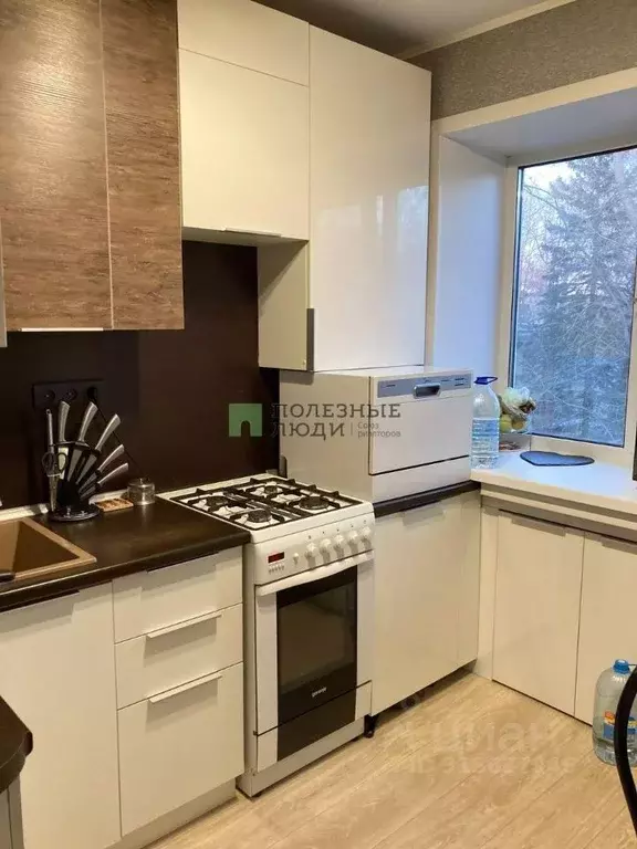 2-к кв. Татарстан, Зеленодольск ул. Тургенева, 1 (41.8 м) - Фото 0