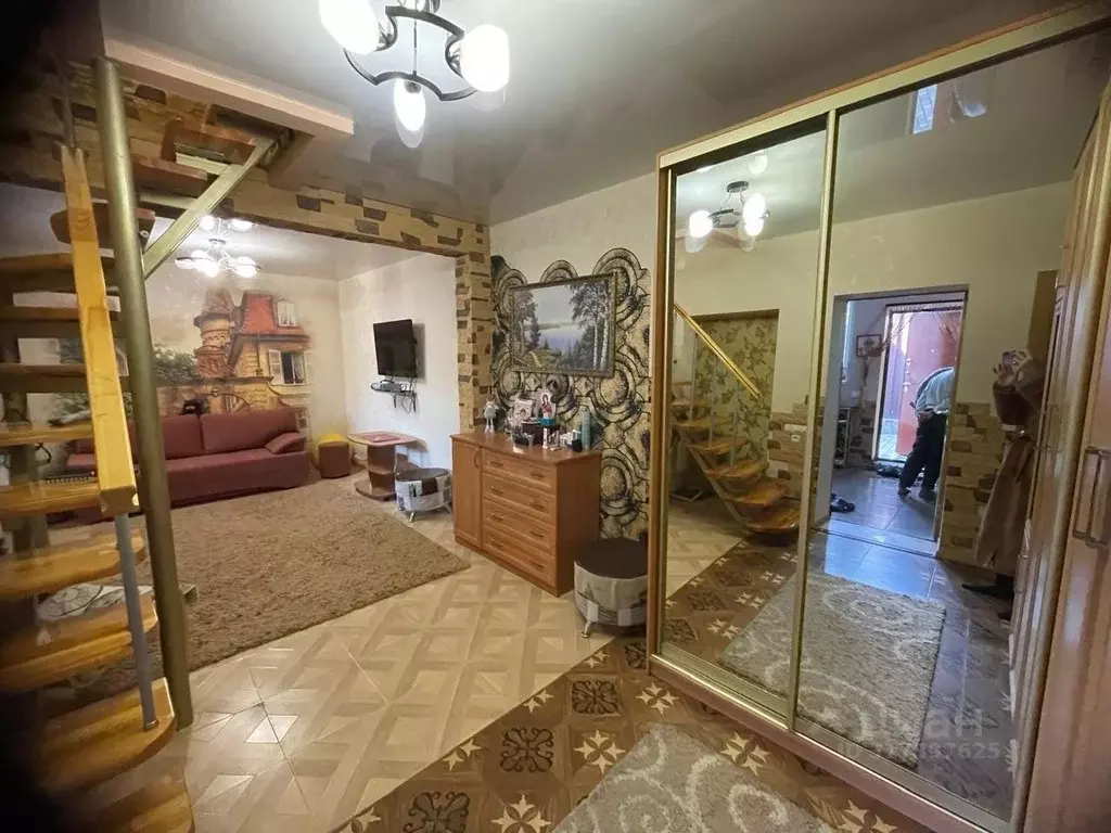 Дом в Ростовская область, Ростов-на-Дону 1-я Краснодарская ул., 54 ... - Фото 0