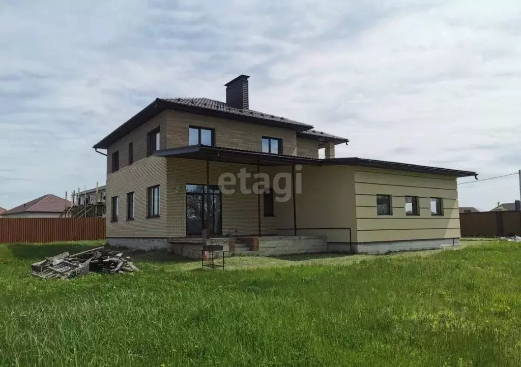 Дом в Белгородская область, Белгородский район, Разумное рп ул. ... - Фото 1