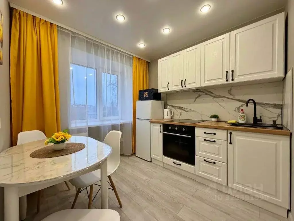 3-к кв. Тюменская область, Тюмень ул. Республики, 188 (67.0 м) - Фото 1