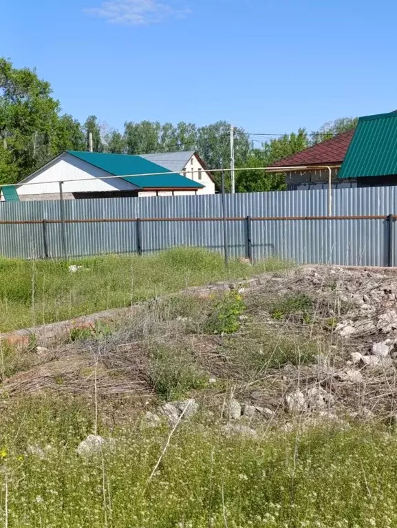 Участок в Башкортостан, Чишминский поссовет, Чишмы рп ул. Спортивная ... - Фото 0