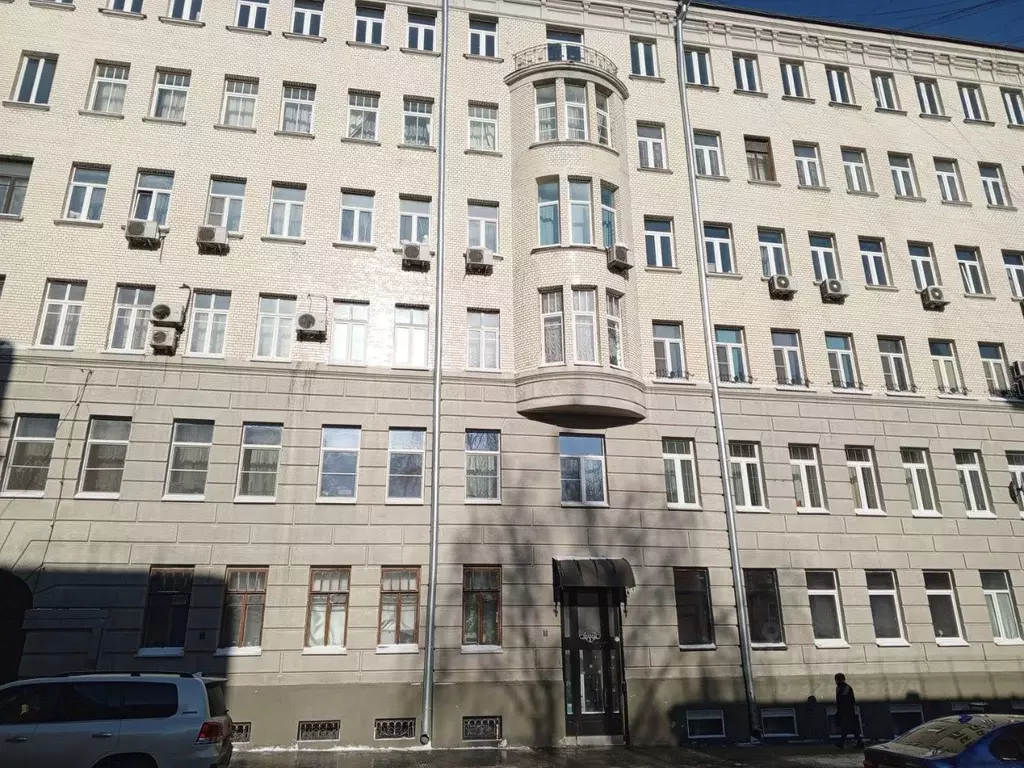 Комната Москва Новая Басманная ул., 31С1 - Фото 1