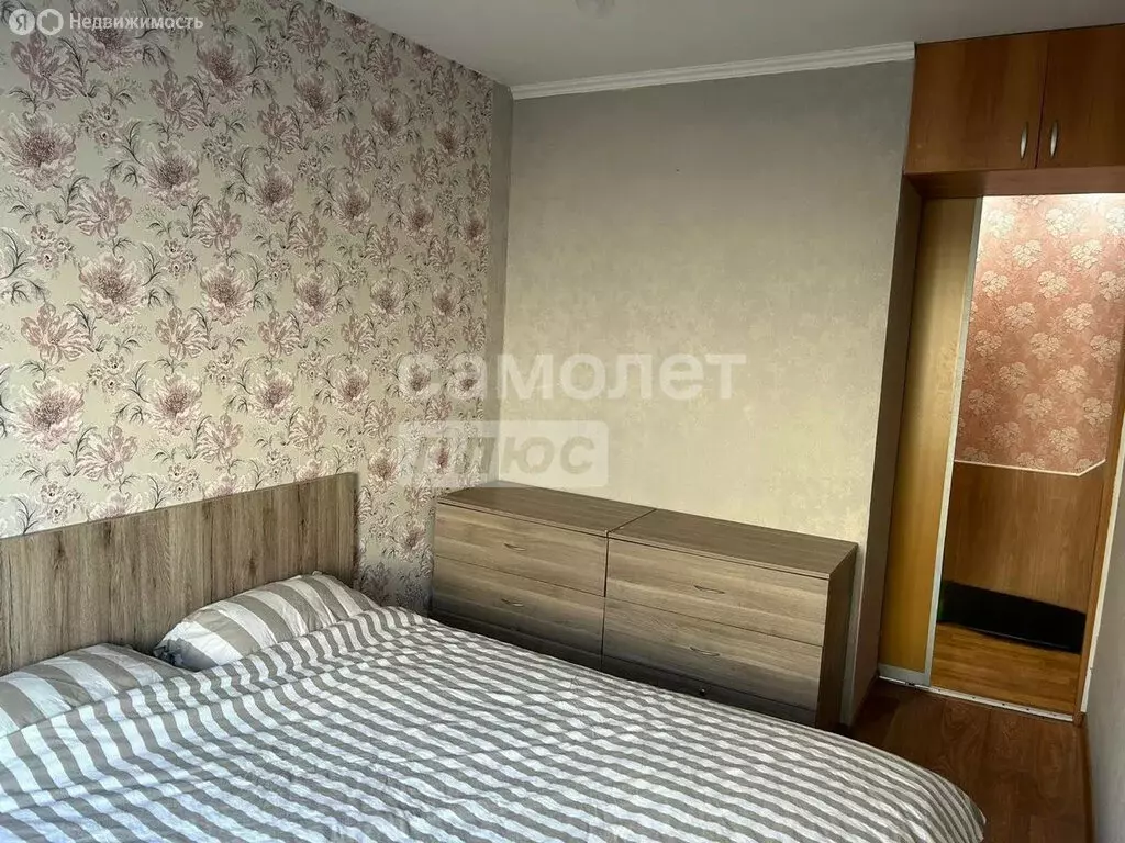 2-комнатная квартира: Омск, улица Арнольда Нейбута, 64 (40.3 м) - Фото 1