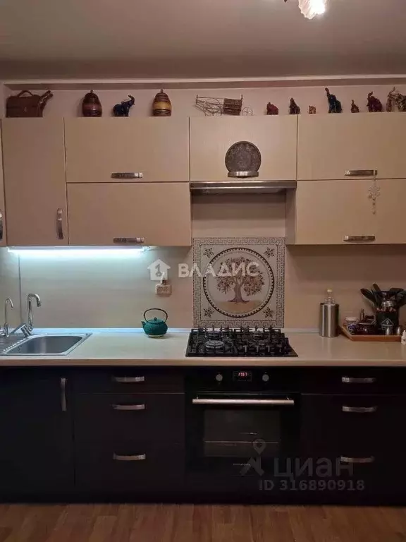 2-к кв. Вологодская область, Вологда ул. Гагарина, 71А (58.7 м) - Фото 1