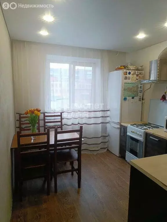 3-комнатная квартира: Миасс, проспект Октября, 56 (67 м) - Фото 1
