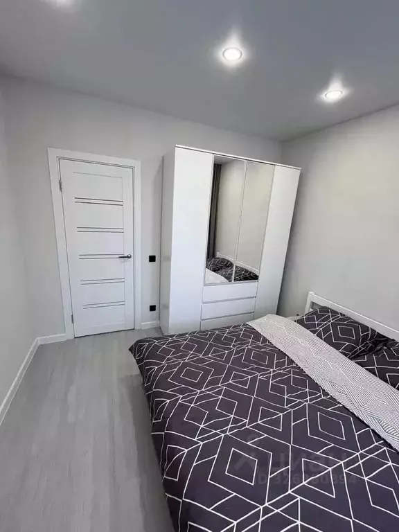 1-к кв. Татарстан, Казань ул. Рашида Нежметдинова, 11к2 (38.0 м) - Фото 1