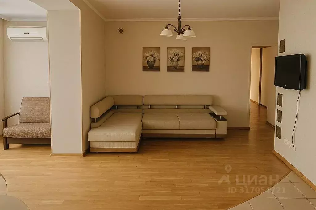 2-к кв. Крым, Евпатория просп. Ленина, 51/50 (70.0 м) - Фото 0