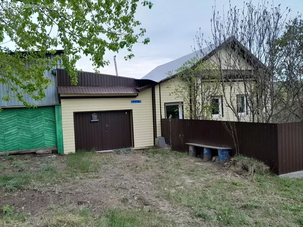 Дом в посёлок городского типа Верх-Нейвинский, улица Евдокимова, 14 ... - Фото 1