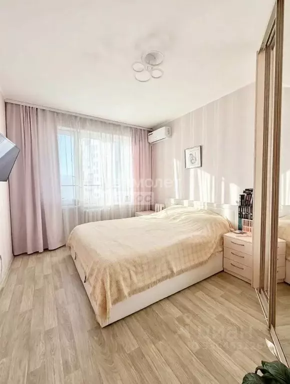 3-к кв. Тюменская область, Тюмень ул. Николая Зелинского, 23/1 (77.5 ... - Фото 1