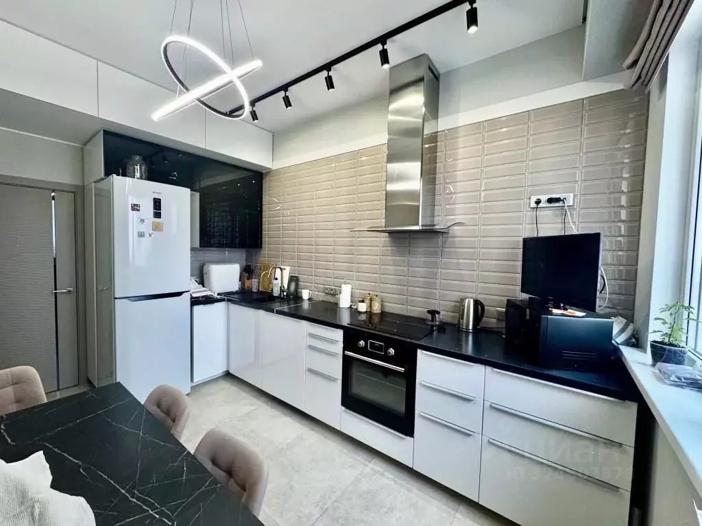 2-к кв. Севастополь ул. Александра Маринеско, 1Бк1 (54.0 м) - Фото 2