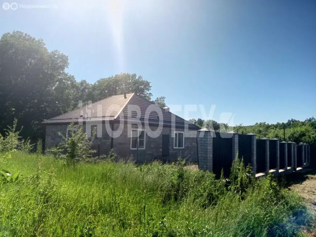 Дом в станица Азовская, улица Матросова, 54 (233 м) - Фото 0
