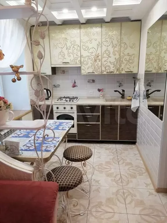 3-к. квартира, 60м, 4/5эт. - Фото 0