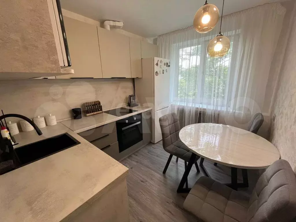 2-к. квартира, 48,6 м, 4/9 эт. - Фото 0