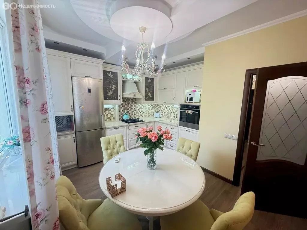 2-комнатная квартира: Симферополь, проспект Победы, 74А (57.6 м) - Фото 1
