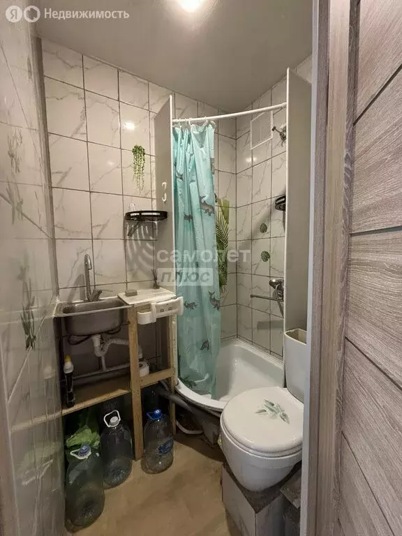 1к в 9-комнатной квартире (17 м) - Фото 1