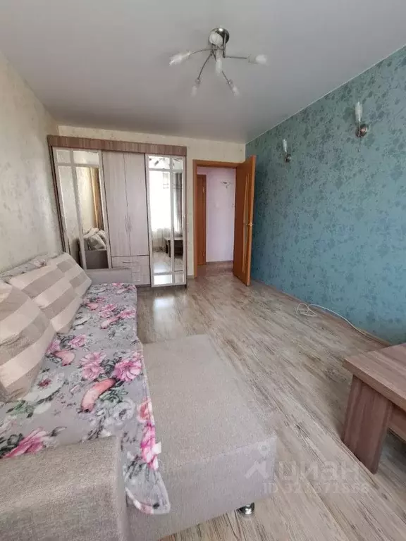 2-к кв. Свердловская область, Екатеринбург ул. Уральская, 10 (41.0 м) - Фото 1