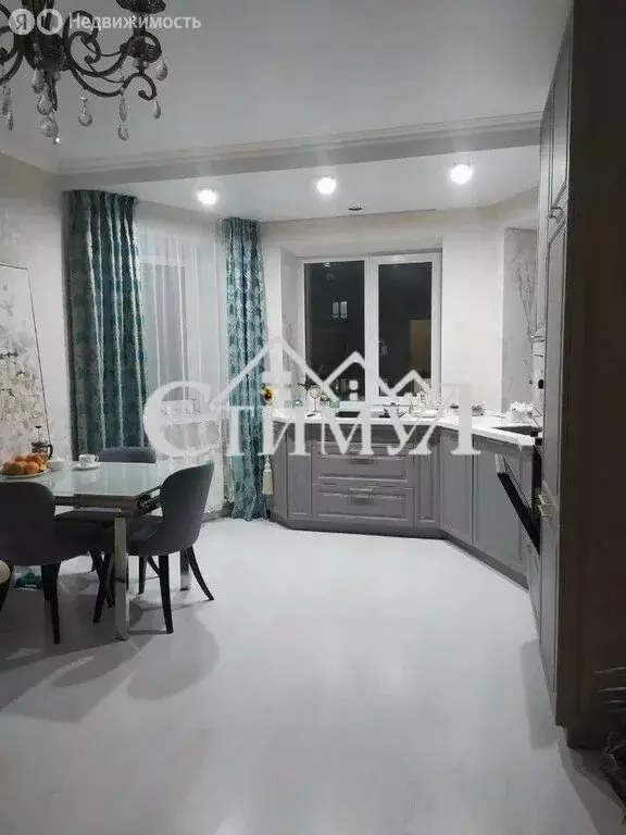 3-комнатная квартира: Абакан, улица Авиаторов, 8 (85.5 м) - Фото 0