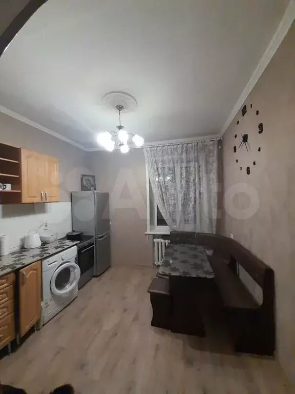 1-к. квартира, 40 м, 3/3 эт. - Фото 0