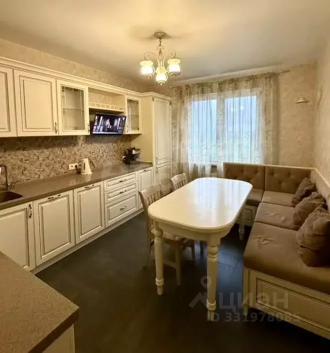 2-к кв. Пермский край, Пермь ул. Николая Островского, 40 (80.7 м) - Фото 1