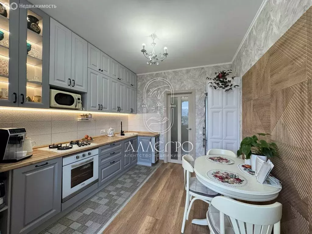 1-комнатная квартира: Севастополь, улица Вакуленчука, 29А (54 м) - Фото 2