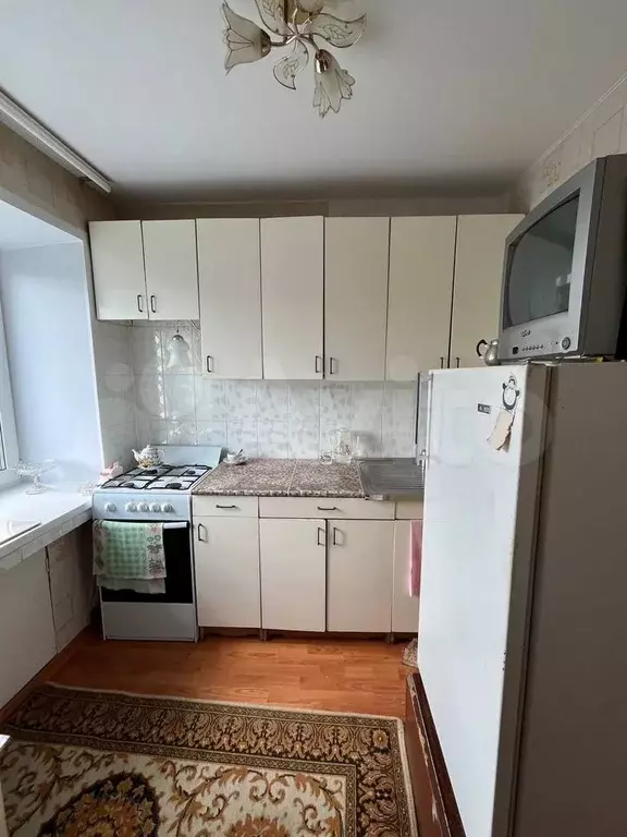 2-к. квартира, 42 м, 5/5 эт. - Фото 1