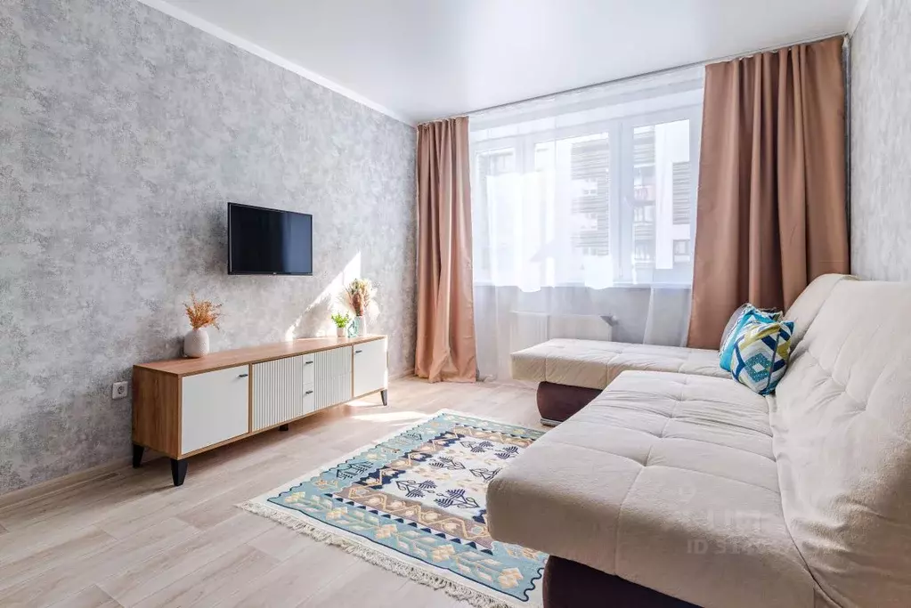 1-к кв. Чувашия, Чебоксары ул. Энтузиастов, 1А (42.0 м) - Фото 2