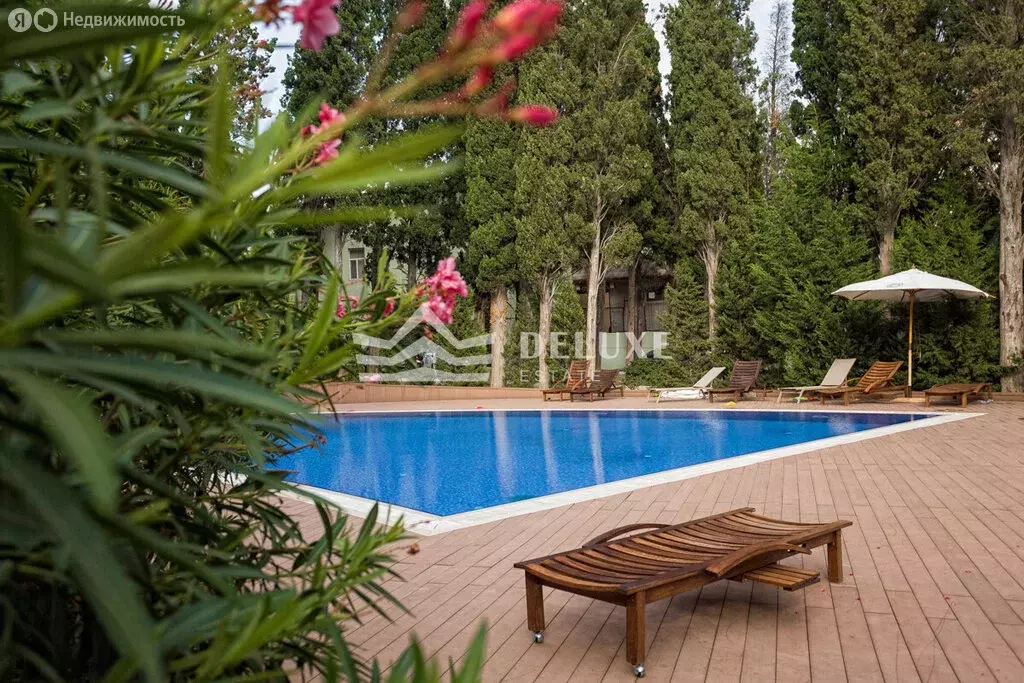 Квартира-студия: Ялта, улица Ломоносова, 25 (67.7 м) - Фото 1