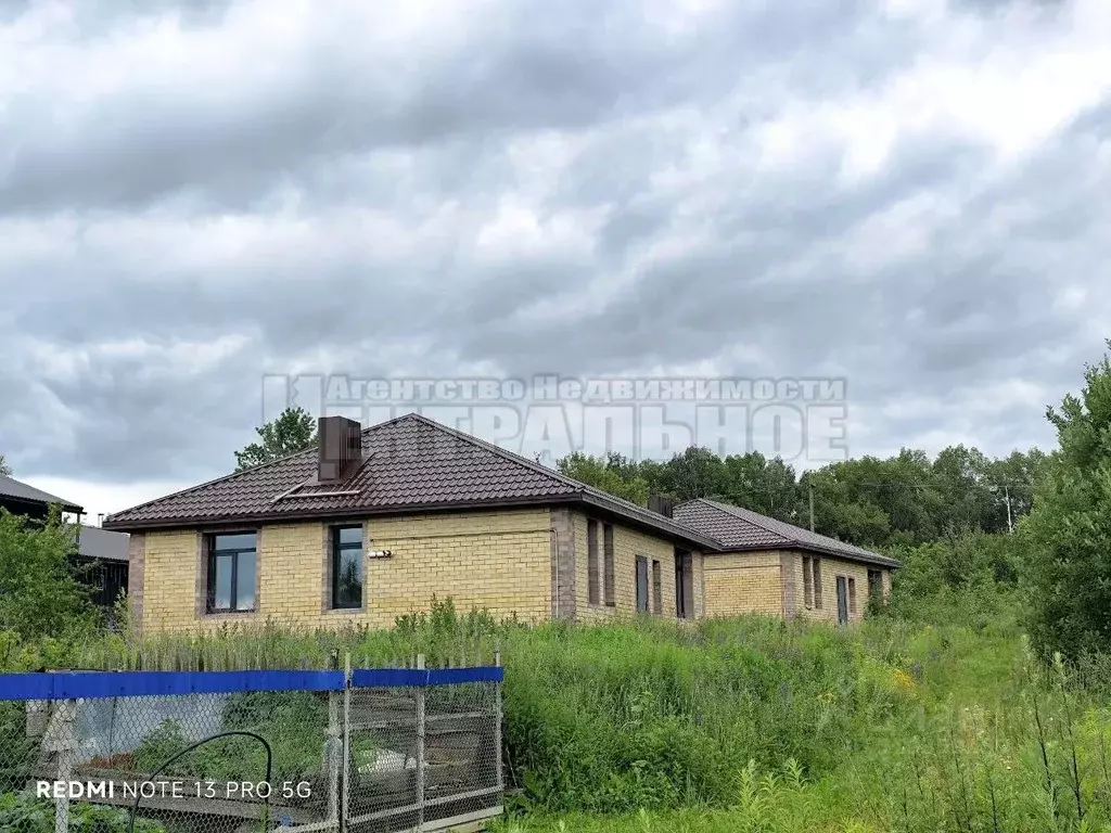 Дом в Смоленская область, Смоленск ул. Лавочкина, 107 (100 м) - Фото 0