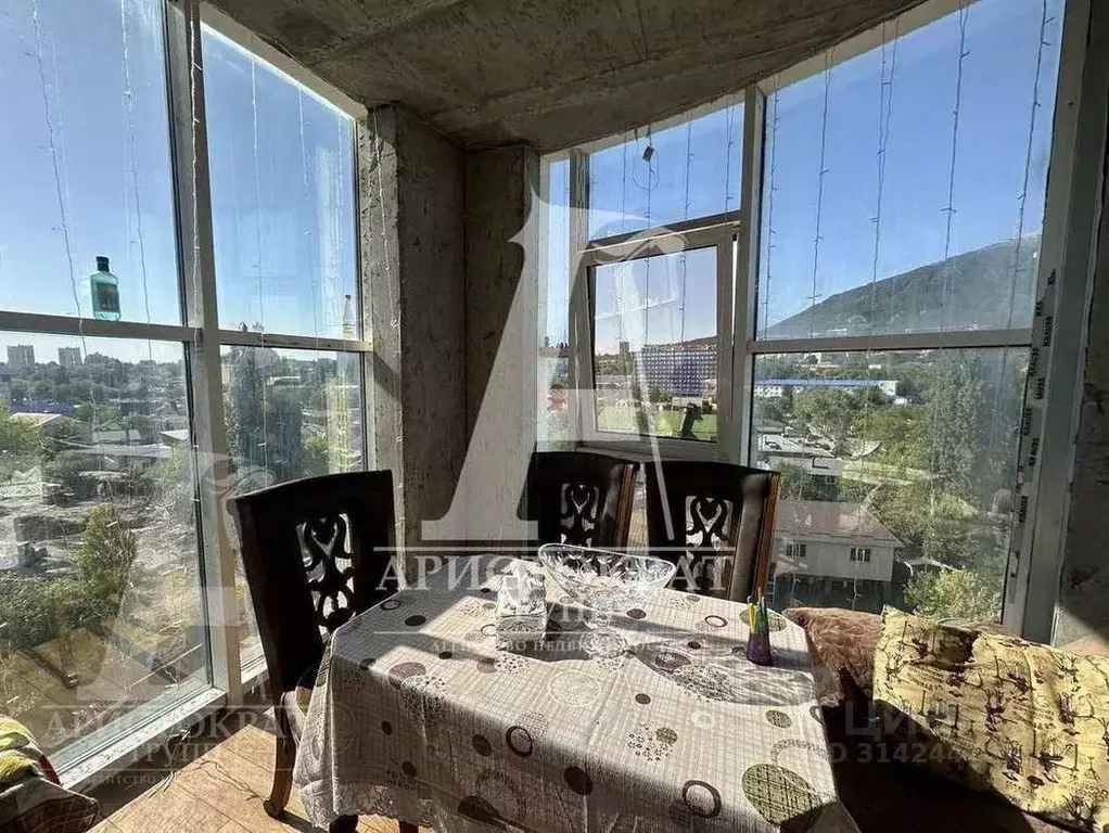 2-к кв. Ставропольский край, Пятигорск ул. Бунимовича, 1А (75.6 м) - Фото 1