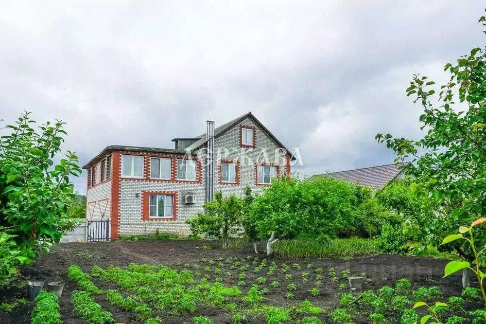 Коттедж в Белгородская область, Старый Оскол Ясная ул., 39 (230 м) - Фото 1