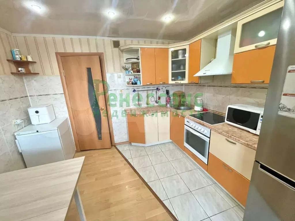 2-к. квартира, 60 м, 3/10 эт. - Фото 0