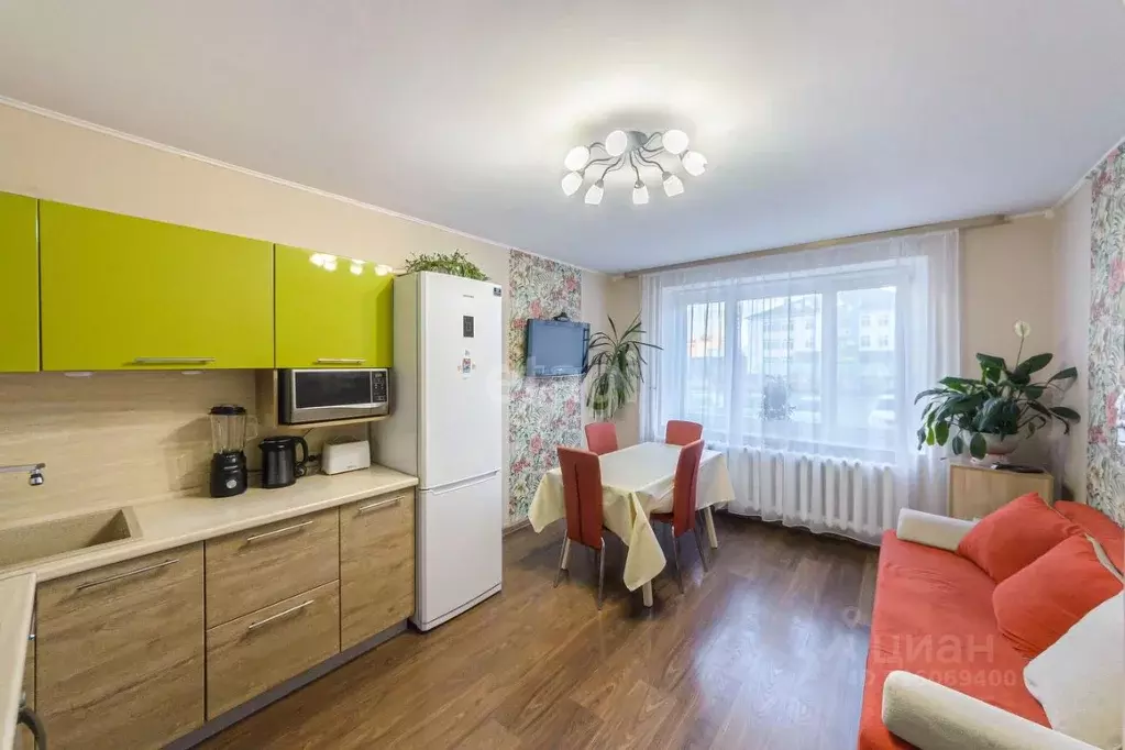 2-к кв. Тюменская область, Тюмень Широтная ул., 172к1 (62.0 м) - Фото 1