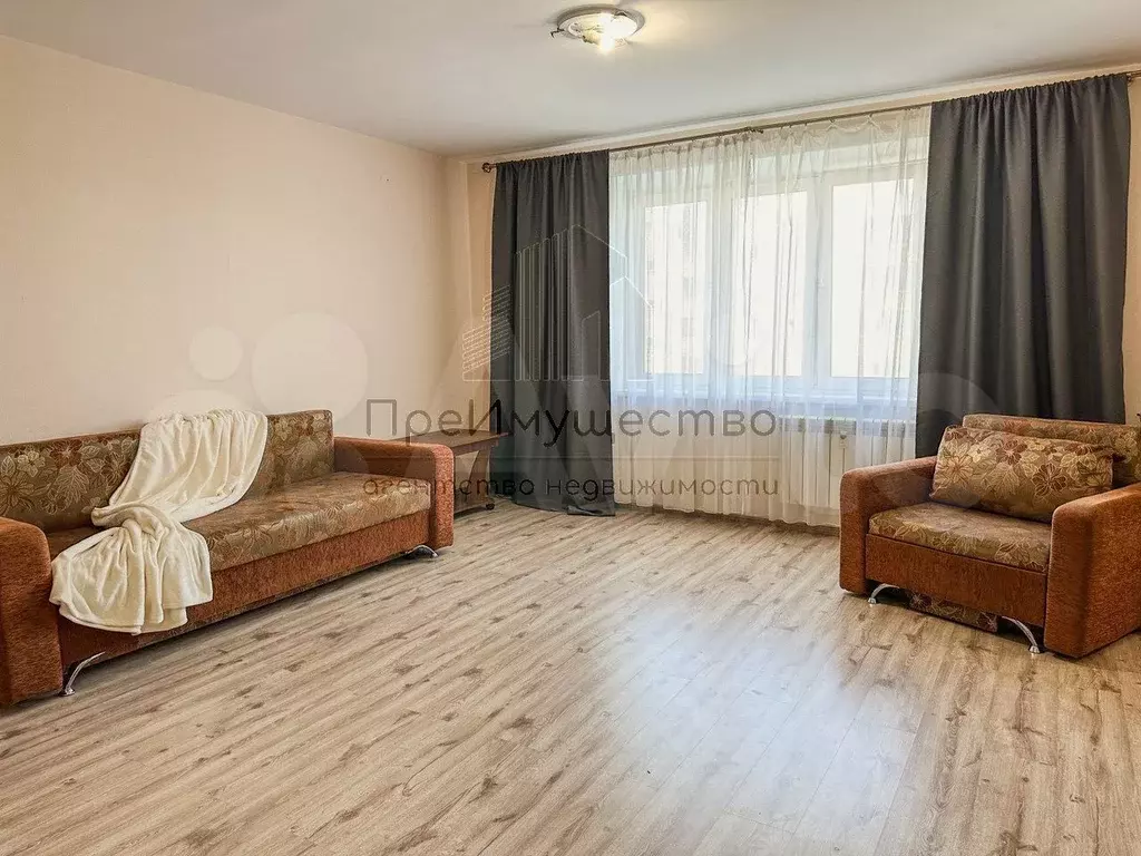 1-к. квартира, 46 м, 8/17 эт. - Фото 0