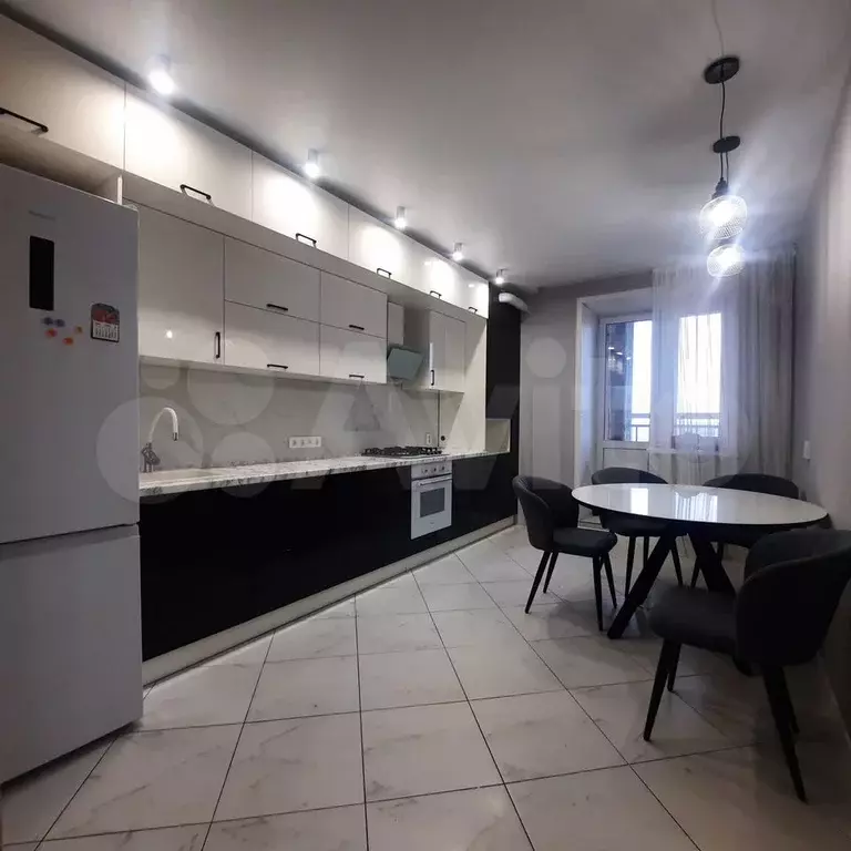 3-к. квартира, 95,7 м, 3/9 эт. - Фото 1