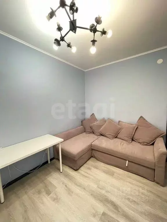 2-к кв. Бурятия, Улан-Удэ Ключевская ул., 54В (65.0 м) - Фото 1