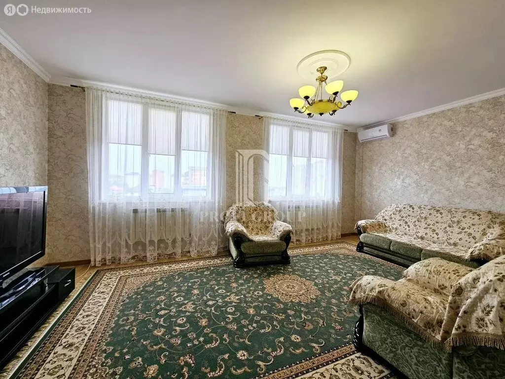 3-комнатная квартира: Махачкала, Какашуринская улица, 1 (87.7 м) - Фото 0