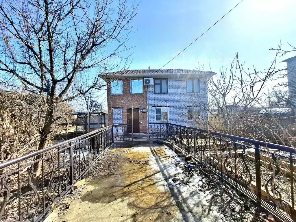 Дом в Волгоградская область, Волжский Досуг СНТ, ул. Грушевая (80 м) - Фото 2
