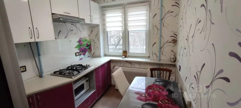 2-к кв. Нижегородская область, Нижний Новгород ул. Гвардейцев, 11 ... - Фото 0
