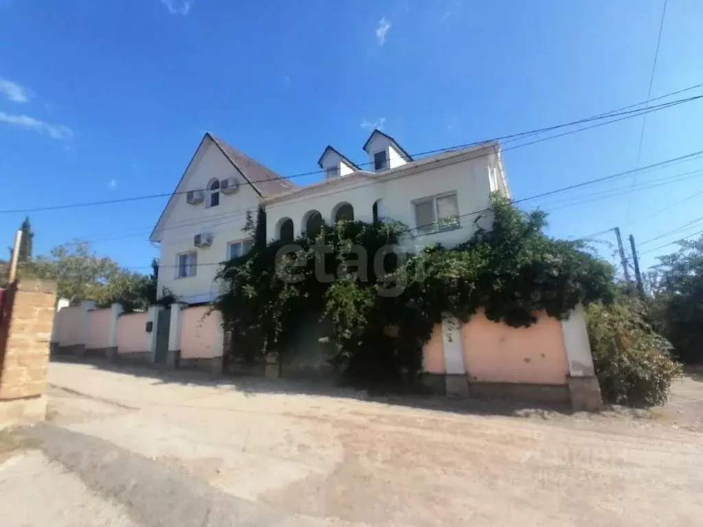 Дом в Крым, Алушта муниципальный округ, с. Малореченское ул. ... - Фото 1