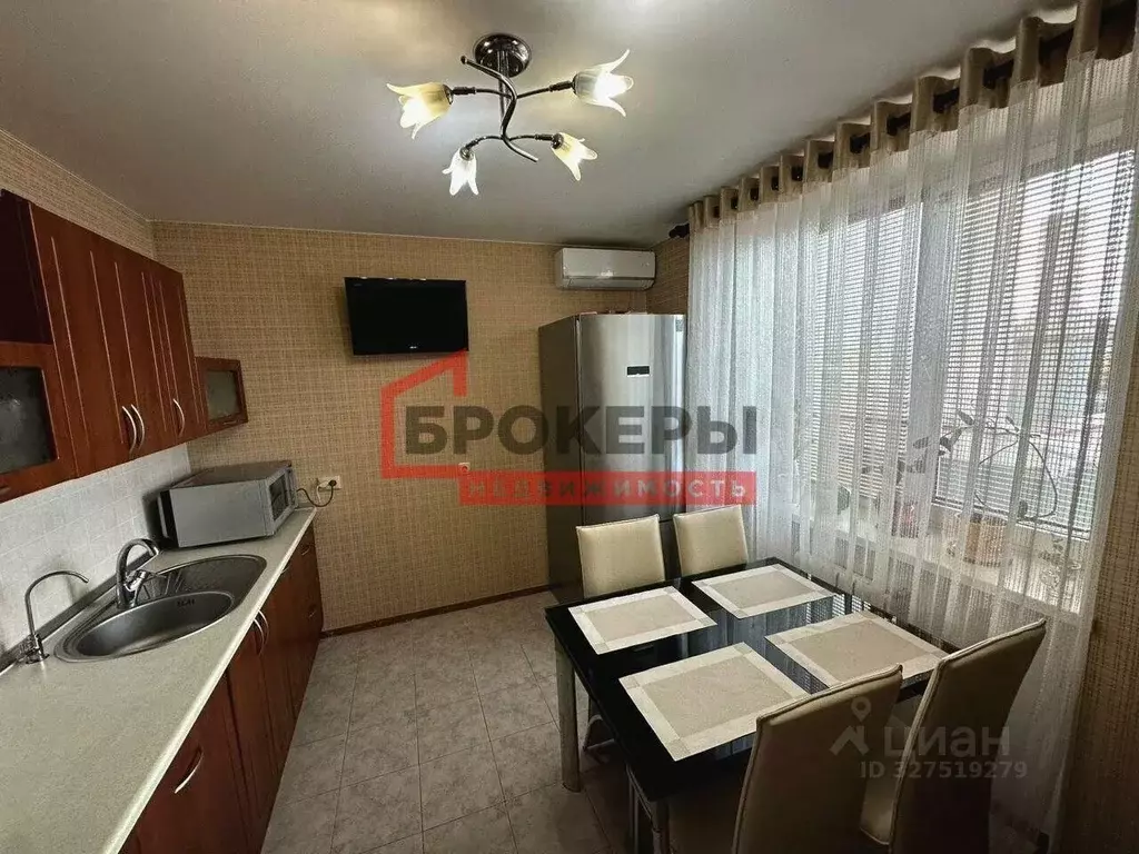 2-к кв. Севастополь ул. Хрусталева, 173к7 (55.0 м) - Фото 2