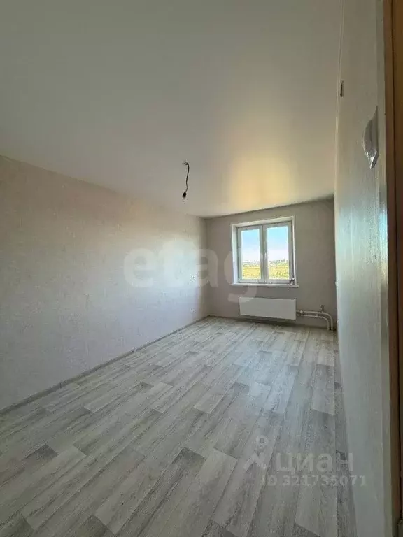 1-к кв. Курганская область, Курган Заозерный жилрайон, 8-й мкр, 5 ... - Фото 0