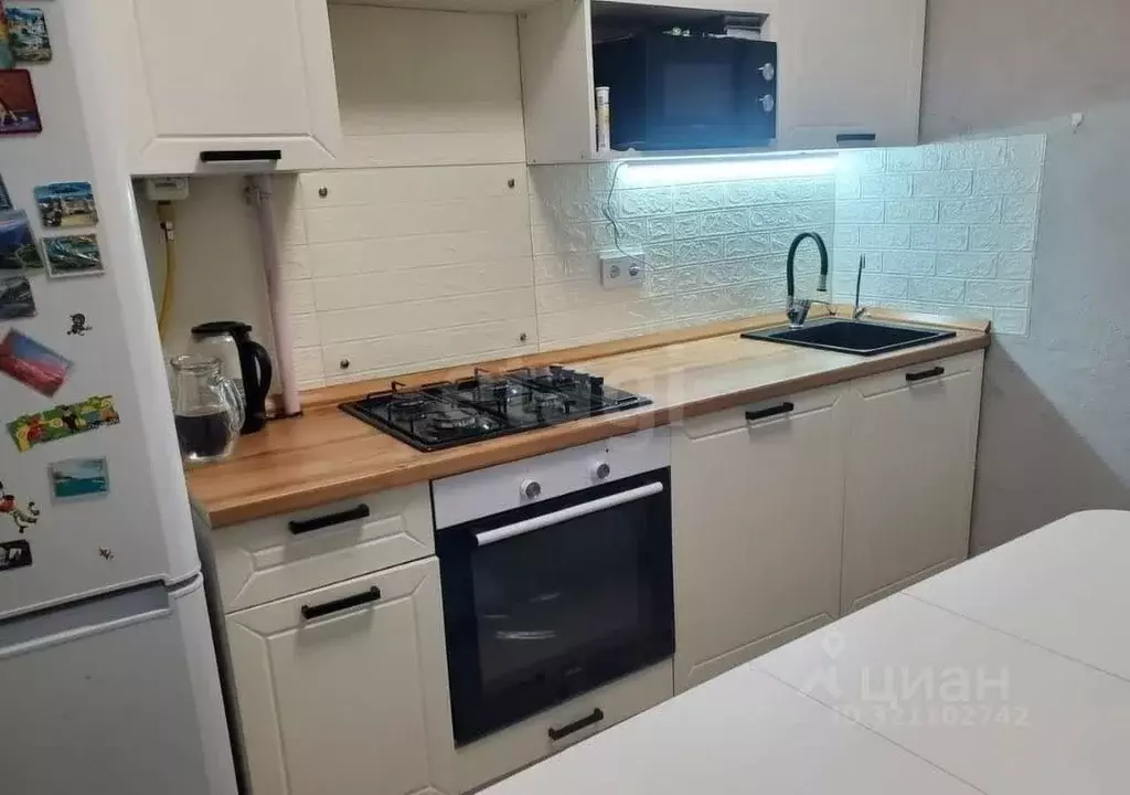 3-к кв. Татарстан, Казань ул. Фатыха Амирхана, 8А (67.0 м) - Фото 0